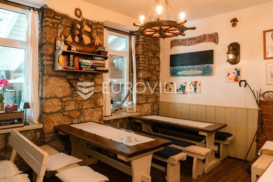 Casa In vendita -  Cres