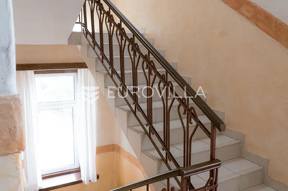 Casa In vendita -  Cres