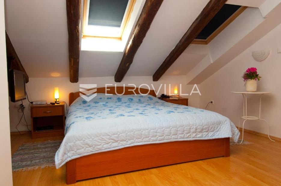 Casa In vendita -  Cres