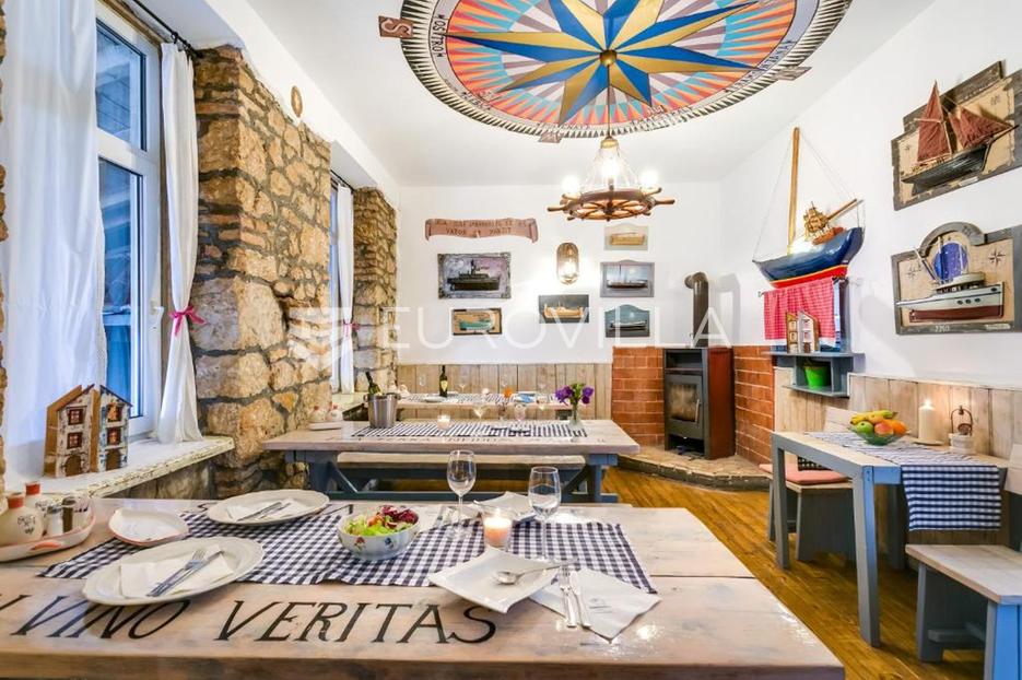 Casa In vendita -  Cres