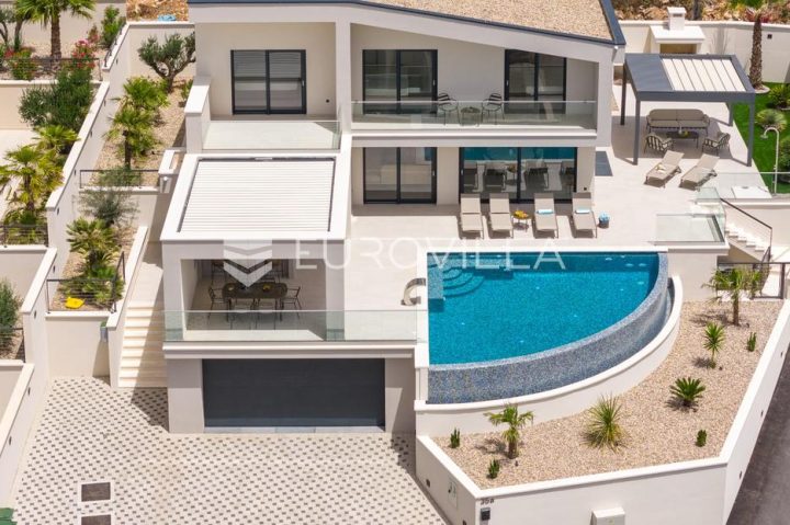 Casa in vendita 328 m² – Podstrana