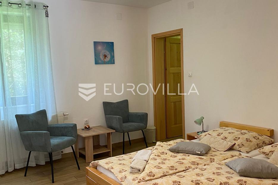 Kuća Na prodaju -  Plitvička Jezera