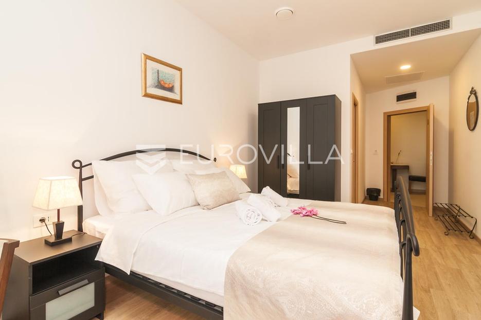 Lokal użytkowy Na sprzedaż - Splitsko-dalmatinska Split - foto 2/10
