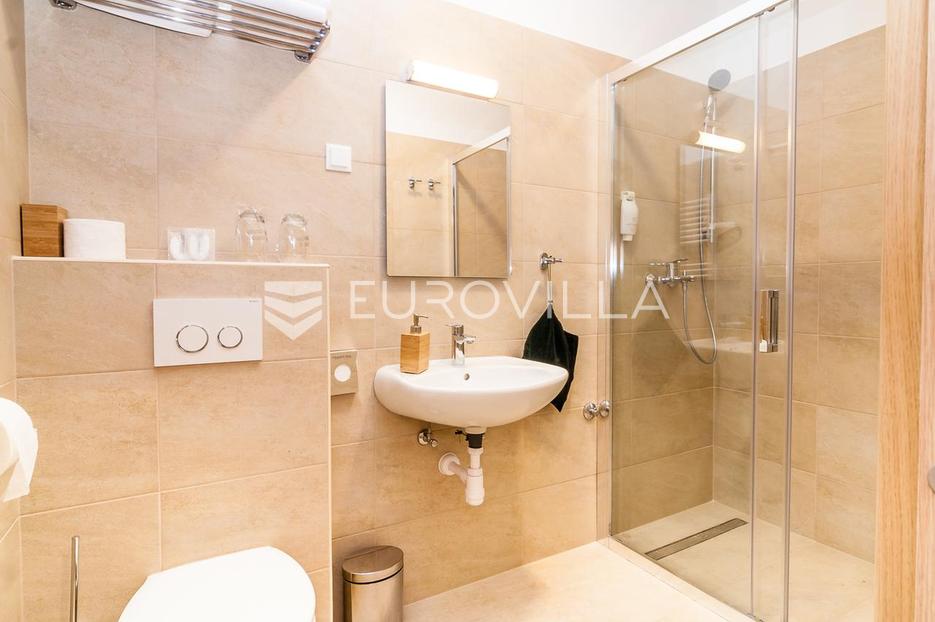 Lokal użytkowy Na sprzedaż - Splitsko-dalmatinska Split - foto 4/10