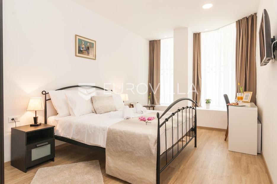 Lokal użytkowy Na sprzedaż - Splitsko-dalmatinska Split