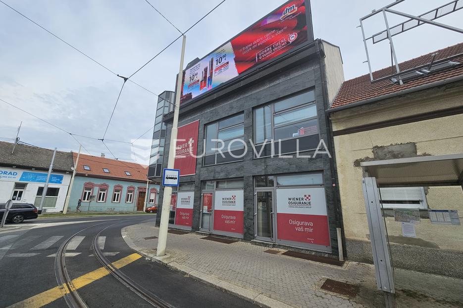 Commerciale In vendita -  Osijek