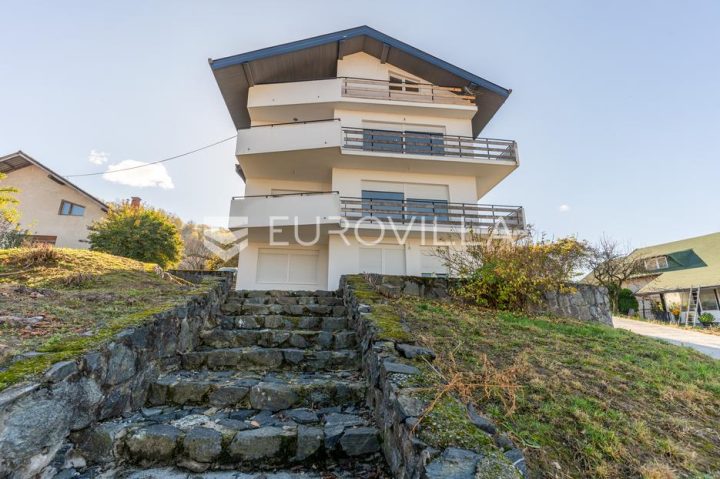 Kuća na prodaju 344 m² – Tekija