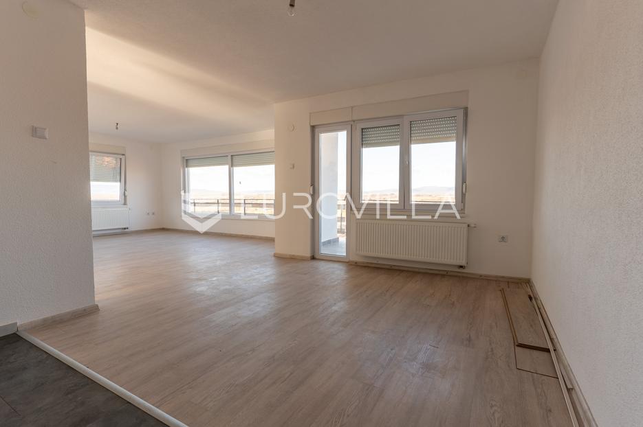 Haus Zu verkaufen - Požeško-slavonska Požega
