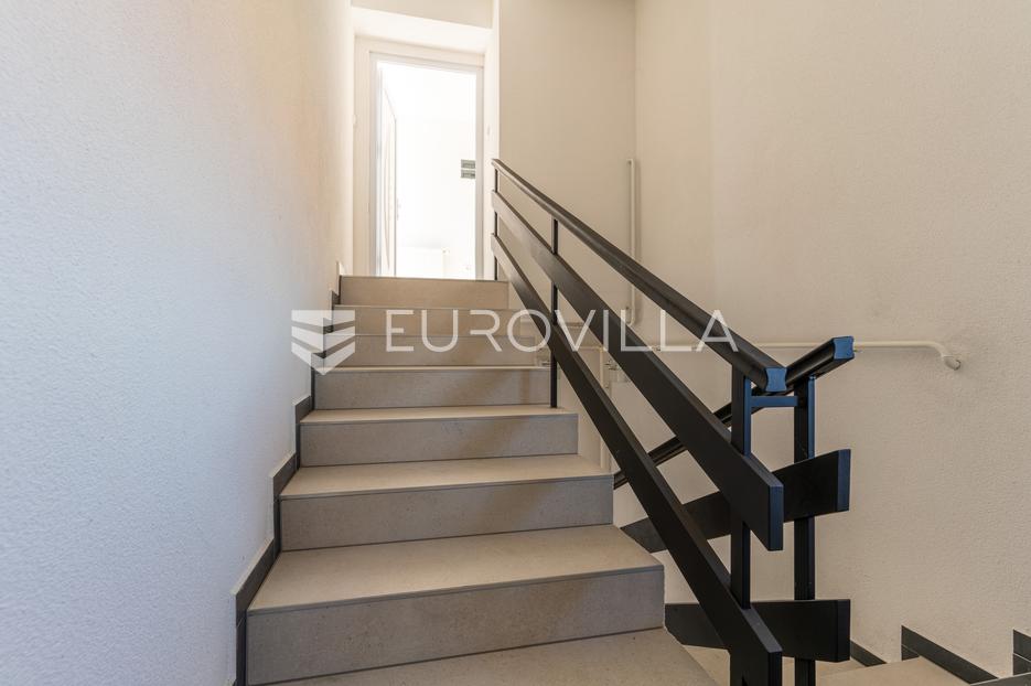 Haus Zu verkaufen - Požeško-slavonska Požega