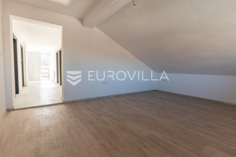 Haus Zu verkaufen - Požeško-slavonska Požega