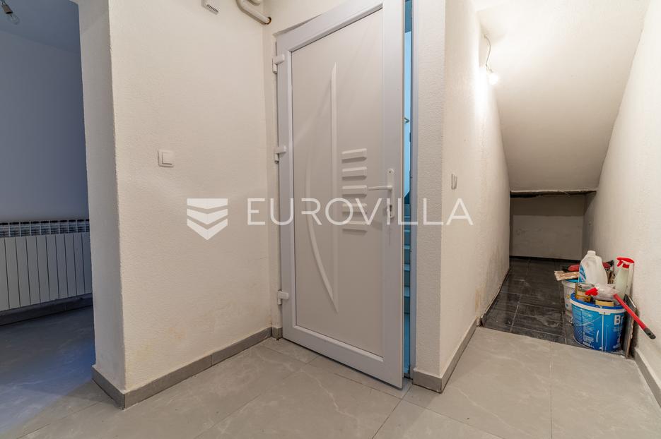 Haus Zu verkaufen - Požeško-slavonska Požega