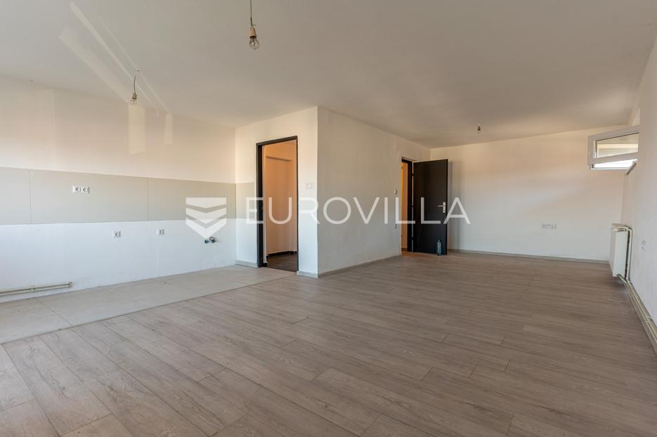 Haus Zu verkaufen - Požeško-slavonska Požega