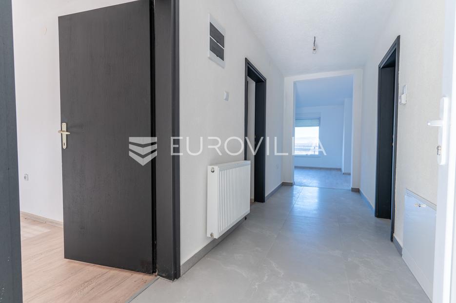 Haus Zu verkaufen - Požeško-slavonska Požega
