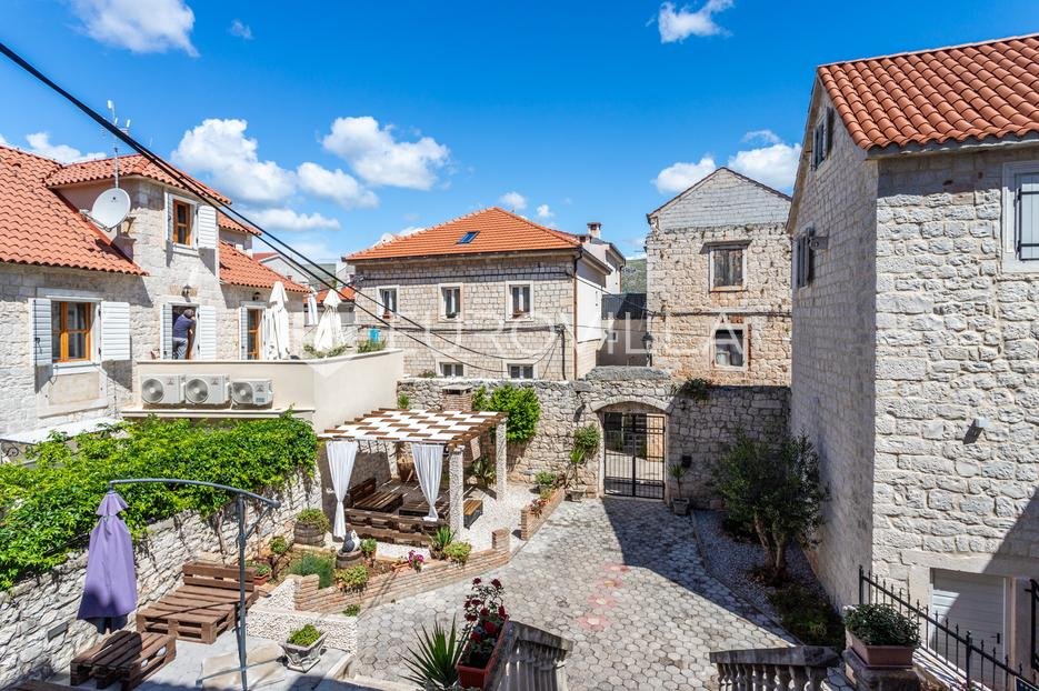 Flat For sale - Splitsko-dalmatinska Trogir