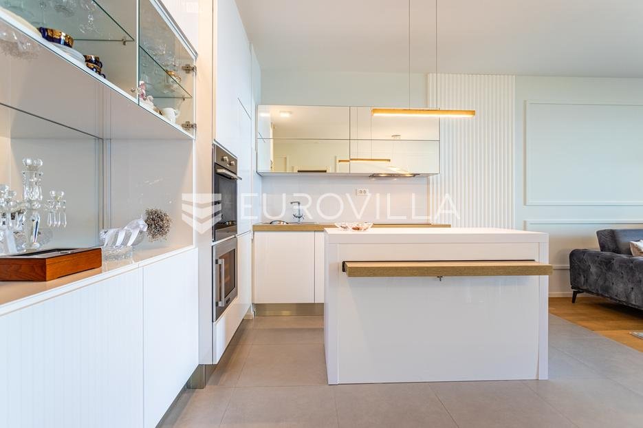 Appartamento In vendita - Splitsko-dalmatinska Split