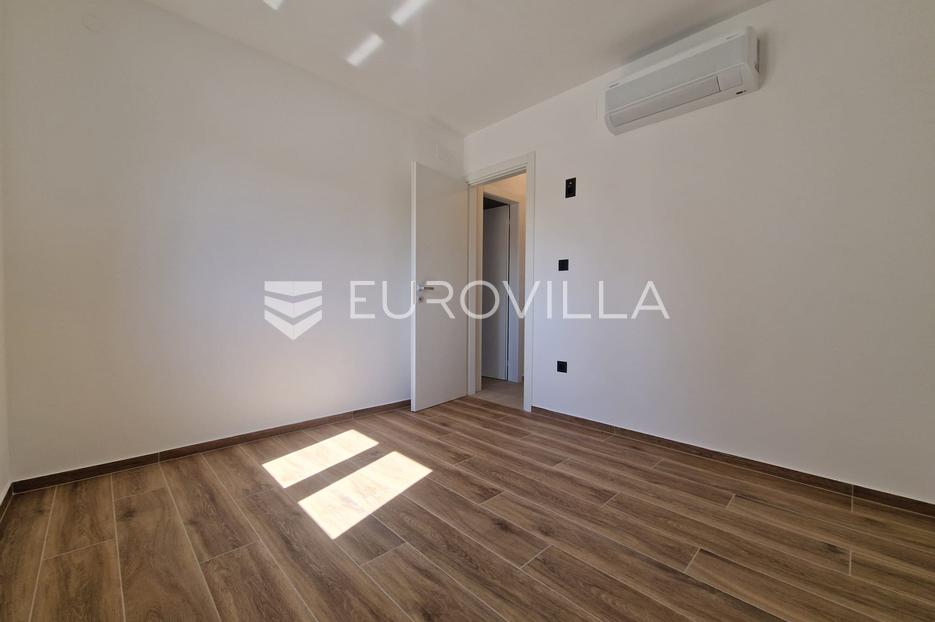 Flat For sale -  Vir