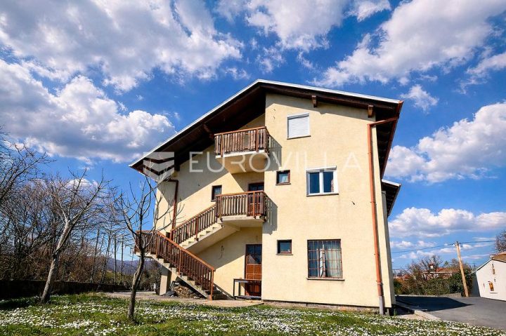 Casa In vendita Marinići