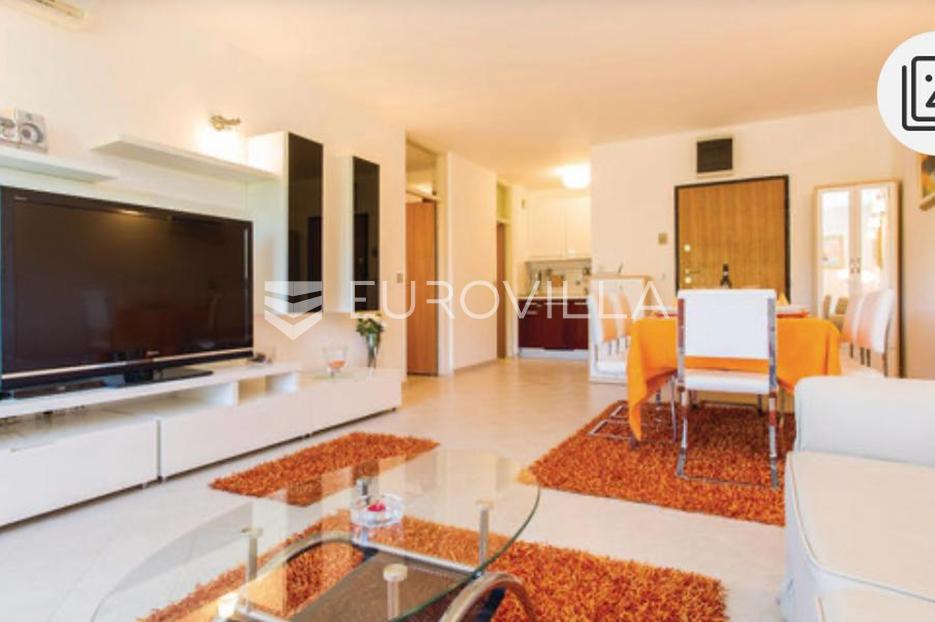 Apartment Zu verkaufen -  Omišalj