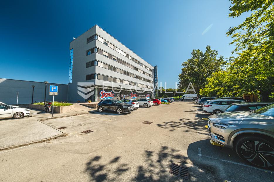 Locaux commerciaux À vendre - Grad Zagreb Peščenica - žitnjak - foto 3/10