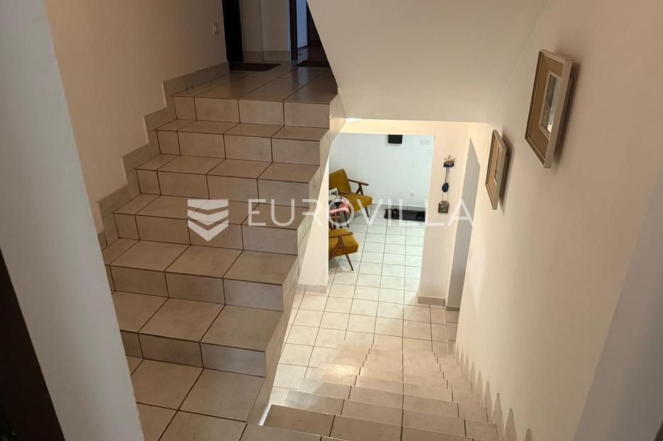 Dům Na prodej -  Duga Resa