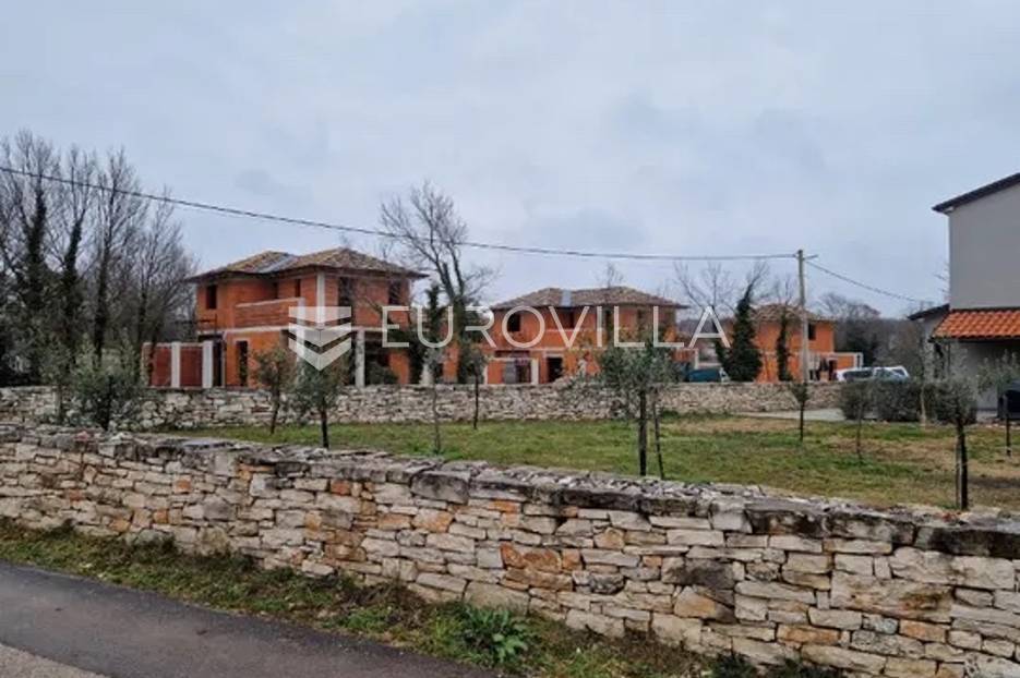 Hiša Naprodaj - Istarska Svetvinčenat