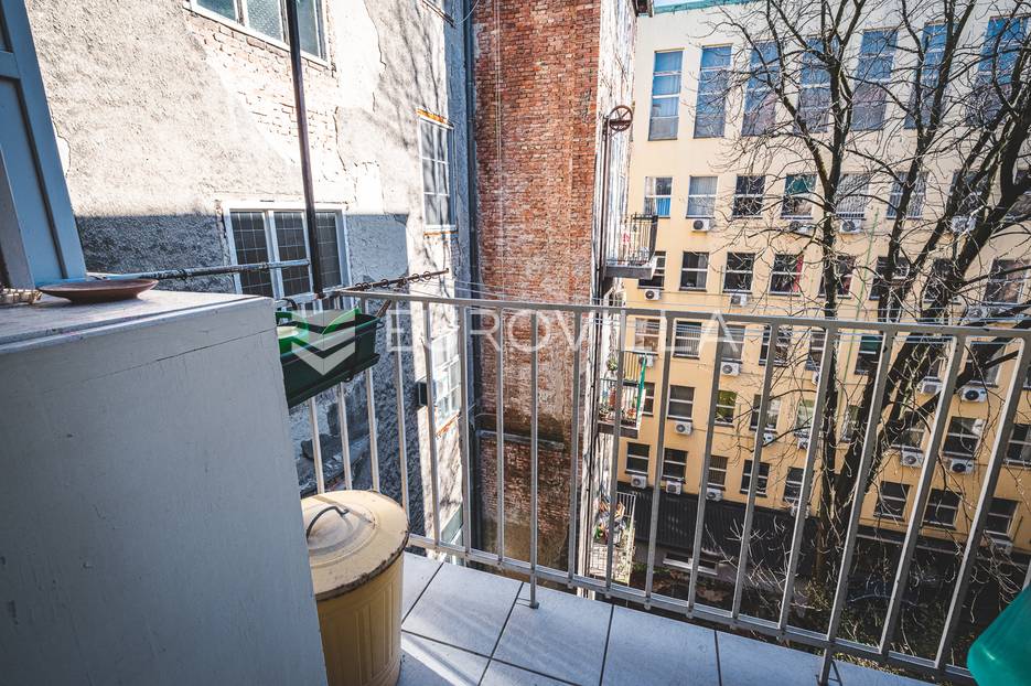 Apartma Naprodaj - Grad Zagreb Donji Grad