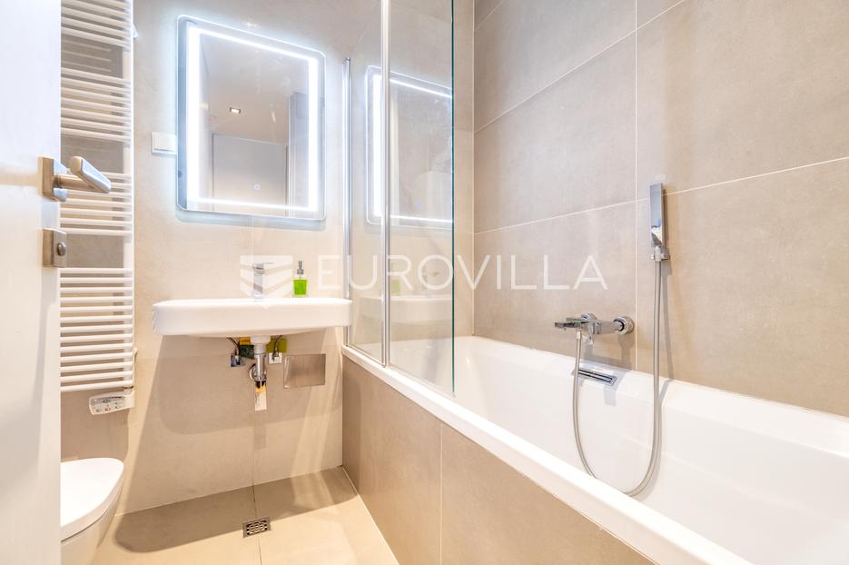 Apartmán Na prodej -  Donji Grad