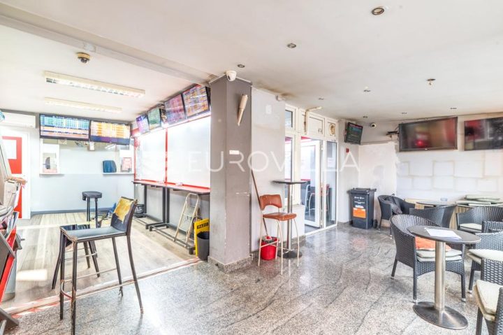 Business premises for sale 77 m² – Sesvete