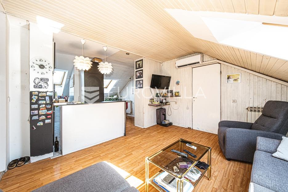 Apartma Na predaj - Grad Zagreb Podsused - Vrapče - foto 1/18