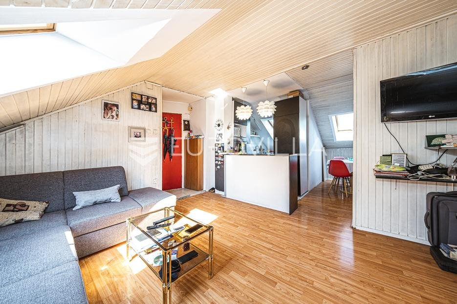 Apartma Na predaj - Grad Zagreb Podsused - Vrapče - foto 2/18
