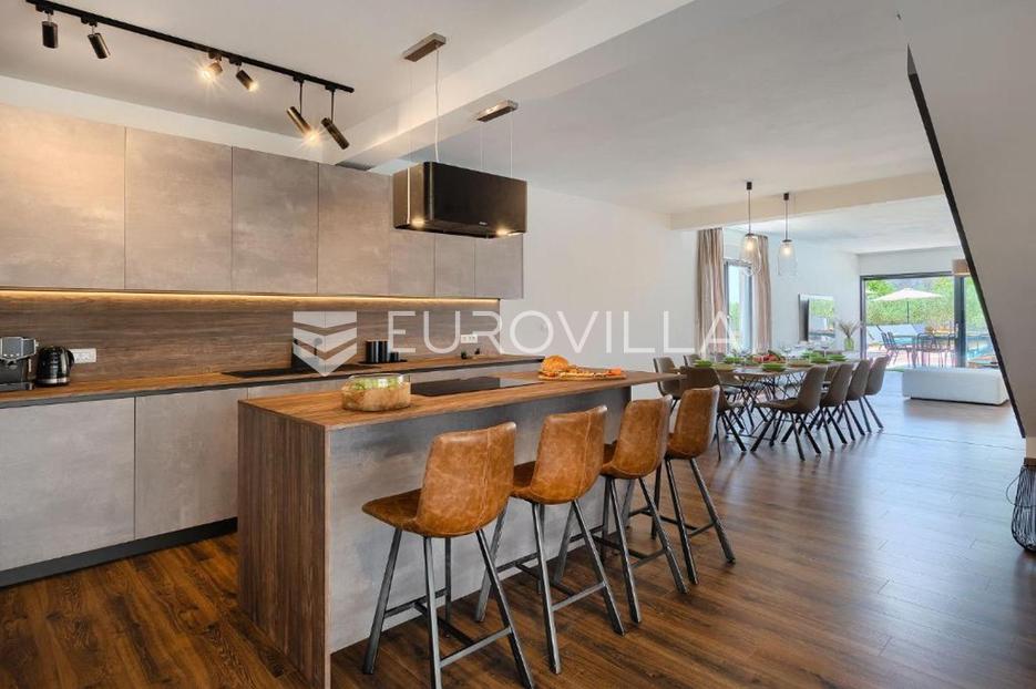 Haus Zu verkaufen -  Svetvinčenat