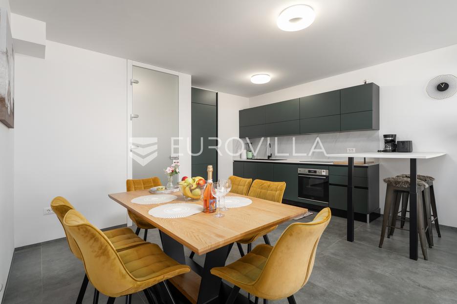 Apartment Zu verkaufen -  Funtana