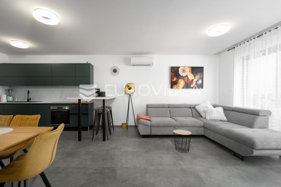 Apartment Zu verkaufen -  Funtana