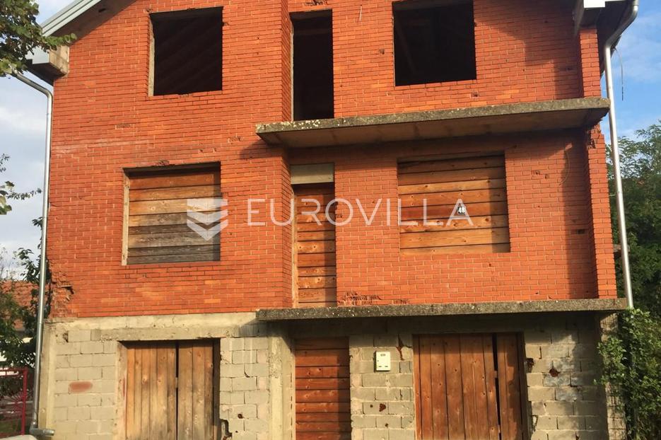 Casa In vendita Borovo Naselje
