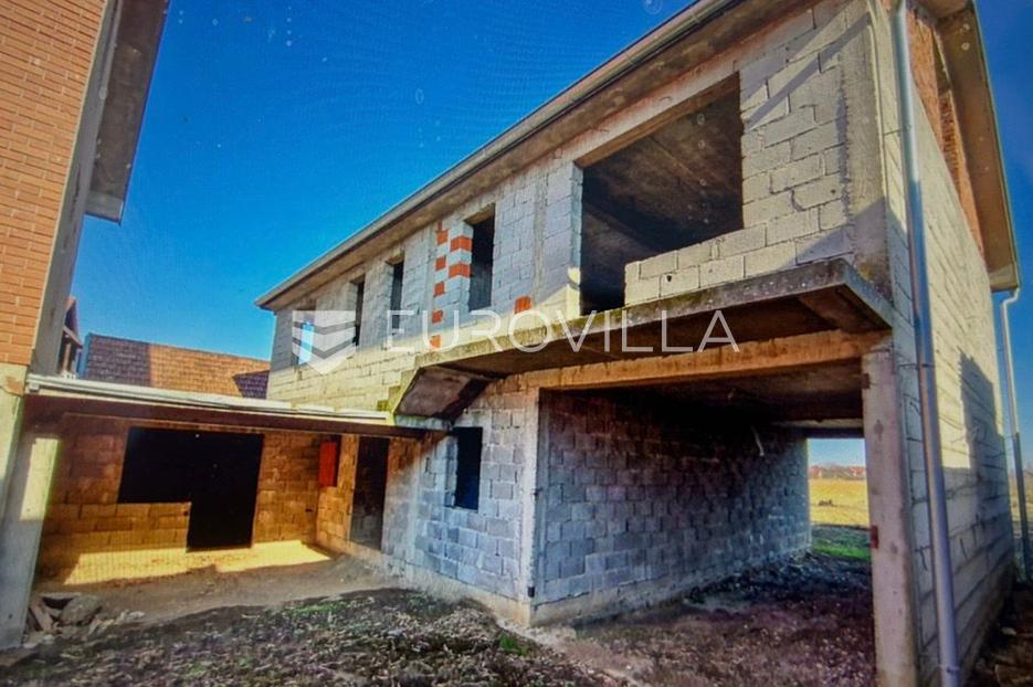 Dům Na prodej -  Vukovar