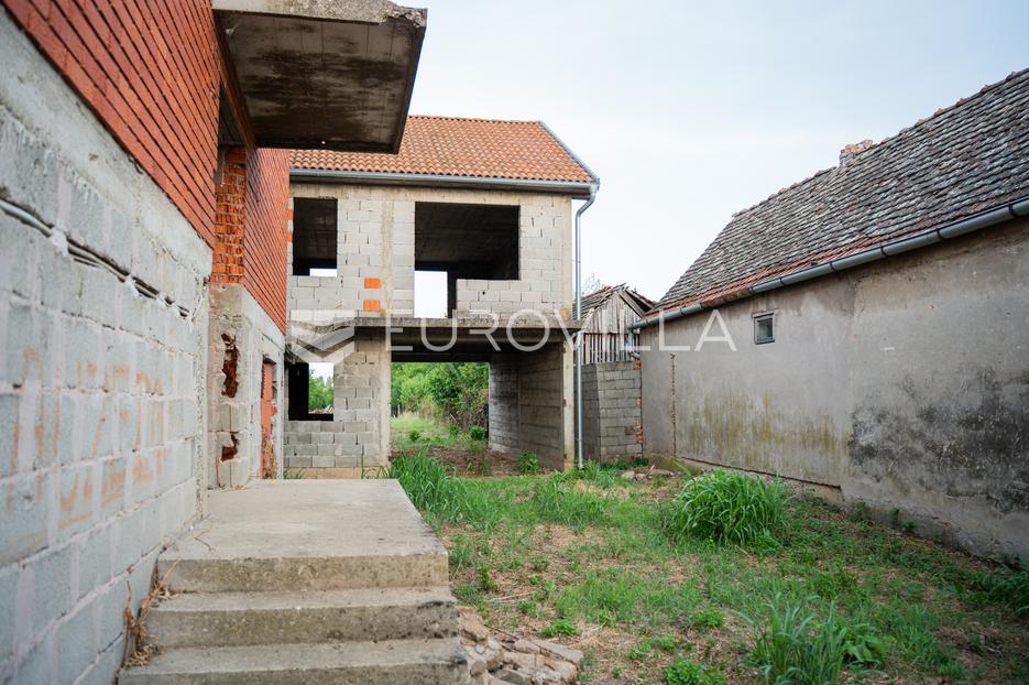Kuća Na prodaju - Vukovarsko-srijemska Vukovar