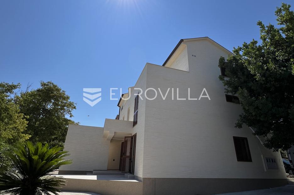 Flat For sale -  Preko