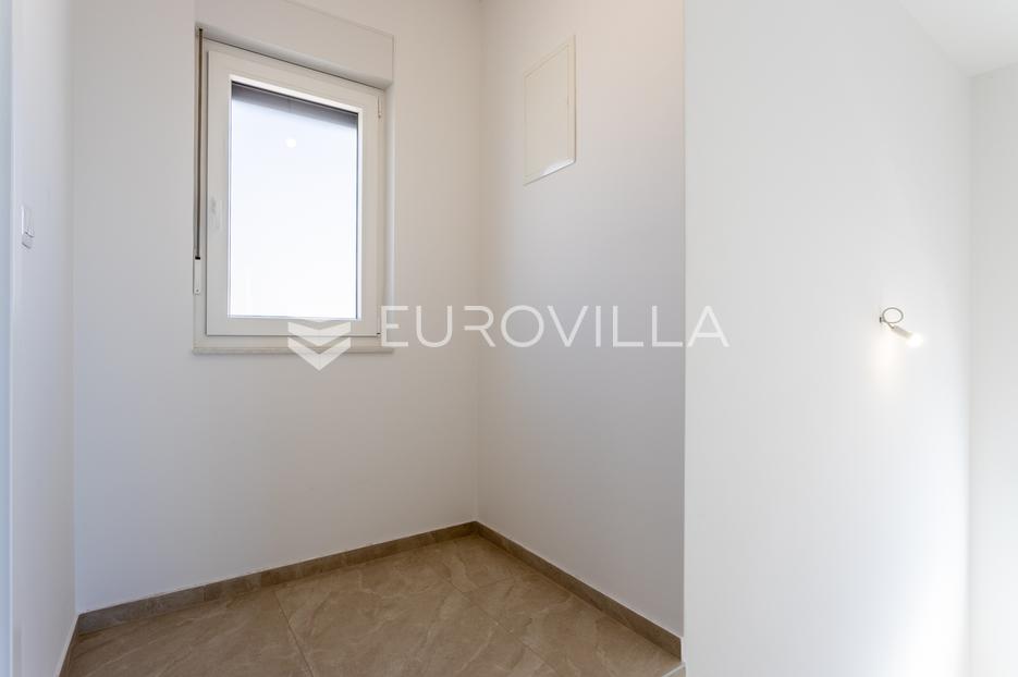 Hiša Na predaj -  Vodice