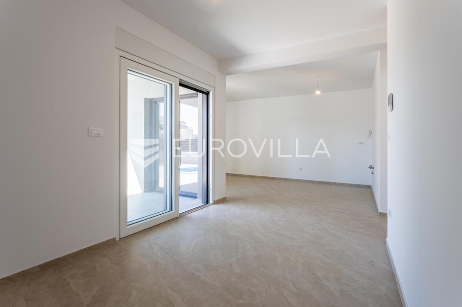 Hiša Na predaj -  Vodice