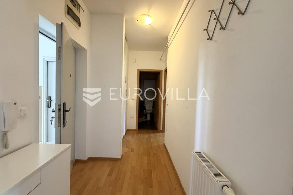 Appartement À vendre - Osječko-baranjska Đakovo
