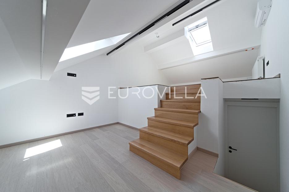 Maison À vendre -  Osijek