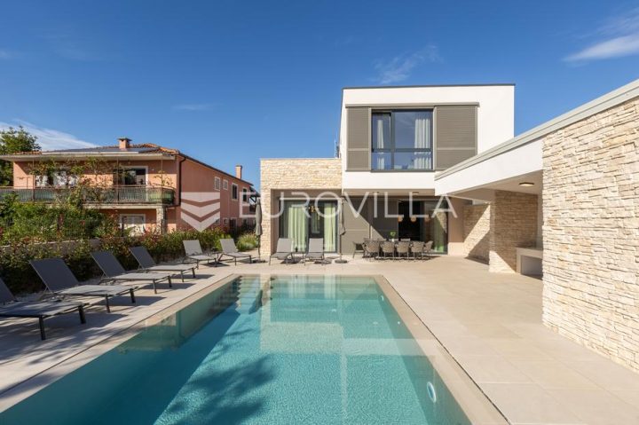 Haus zu verkaufen 220 m² – Finida