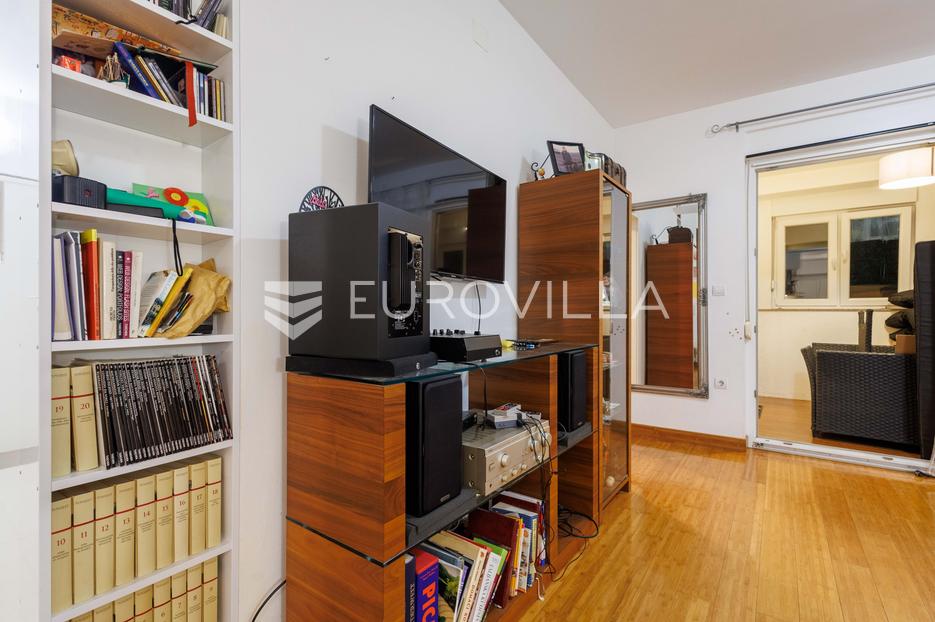 Apartment Zu verkaufen -  Pula