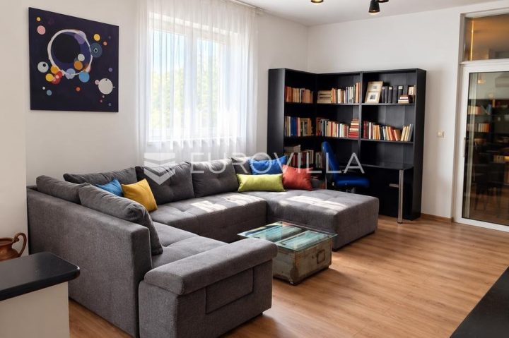 Appartement à vendre 107 m² – Saršoni