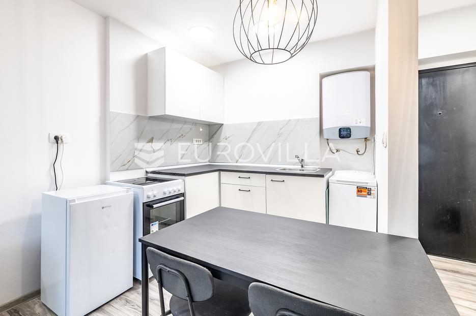 Appartement À vendre -  Peščenica - Žitnjak