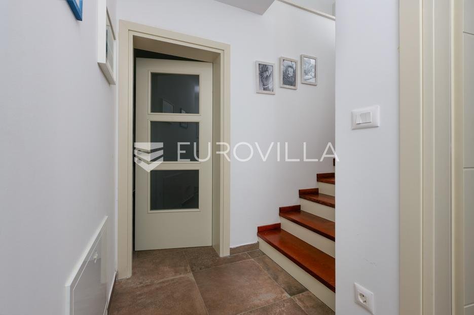 Haus Zu verkaufen - Primorsko-goranska Kostrena