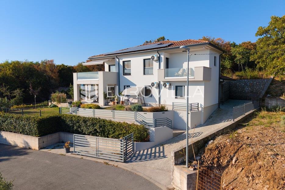 Haus Zu verkaufen - Primorsko-goranska Kostrena