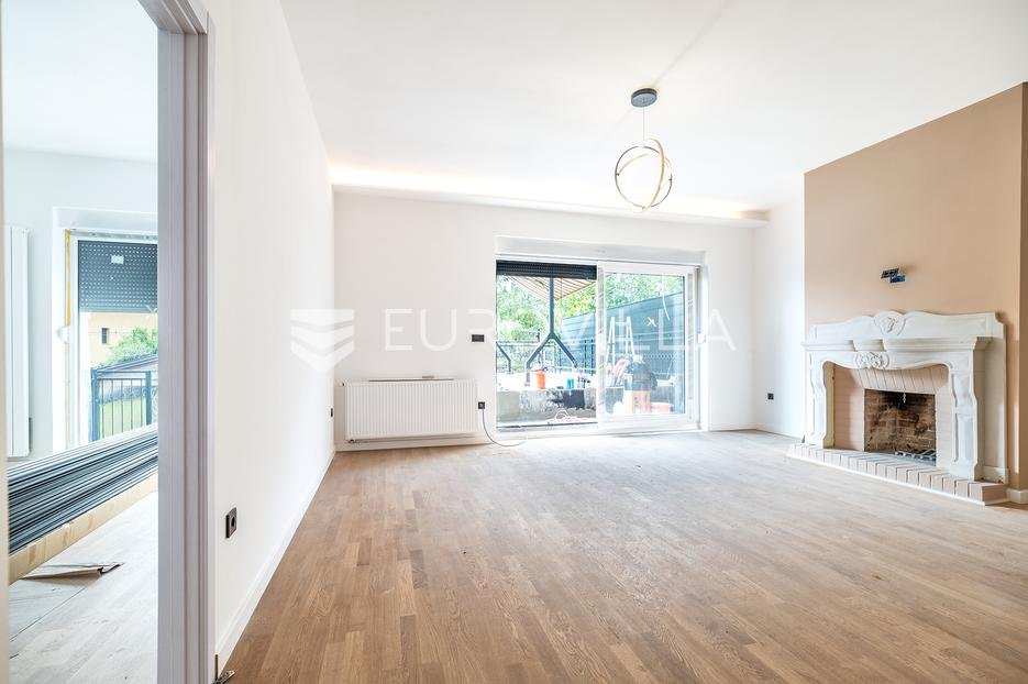 Apartma Na predaj - Grad Zagreb Maksimir