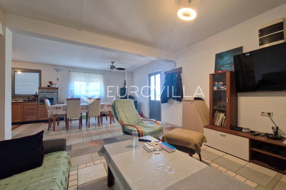 House For sale -  Vir