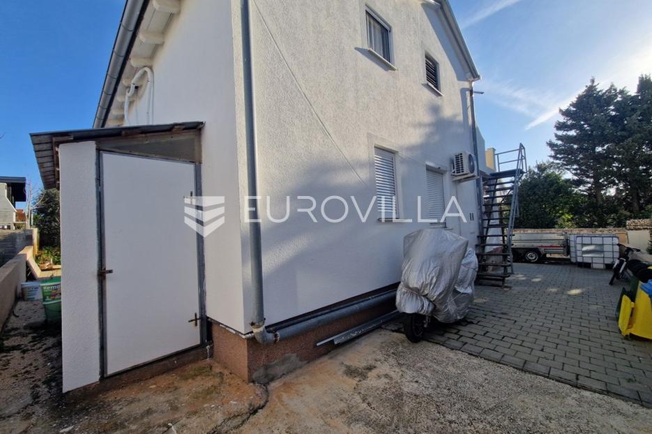 House For sale -  Vir